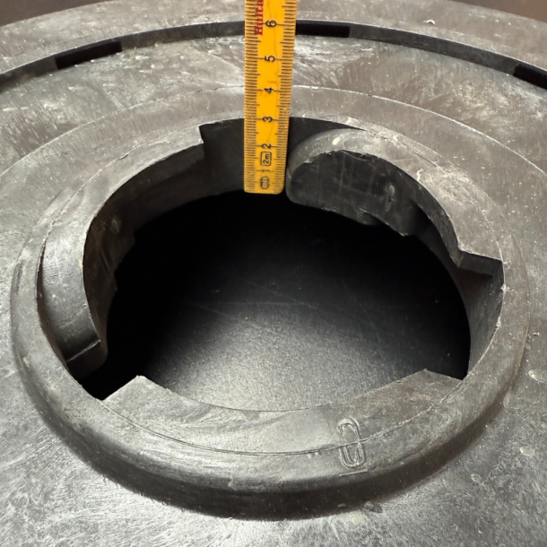 Brugt nylon b�rste - 41 cm/16"