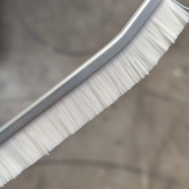 Fugeb�rste, Sanifix, R�d